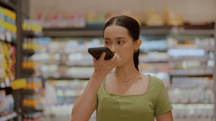 AI Shopping Assistant in Phone